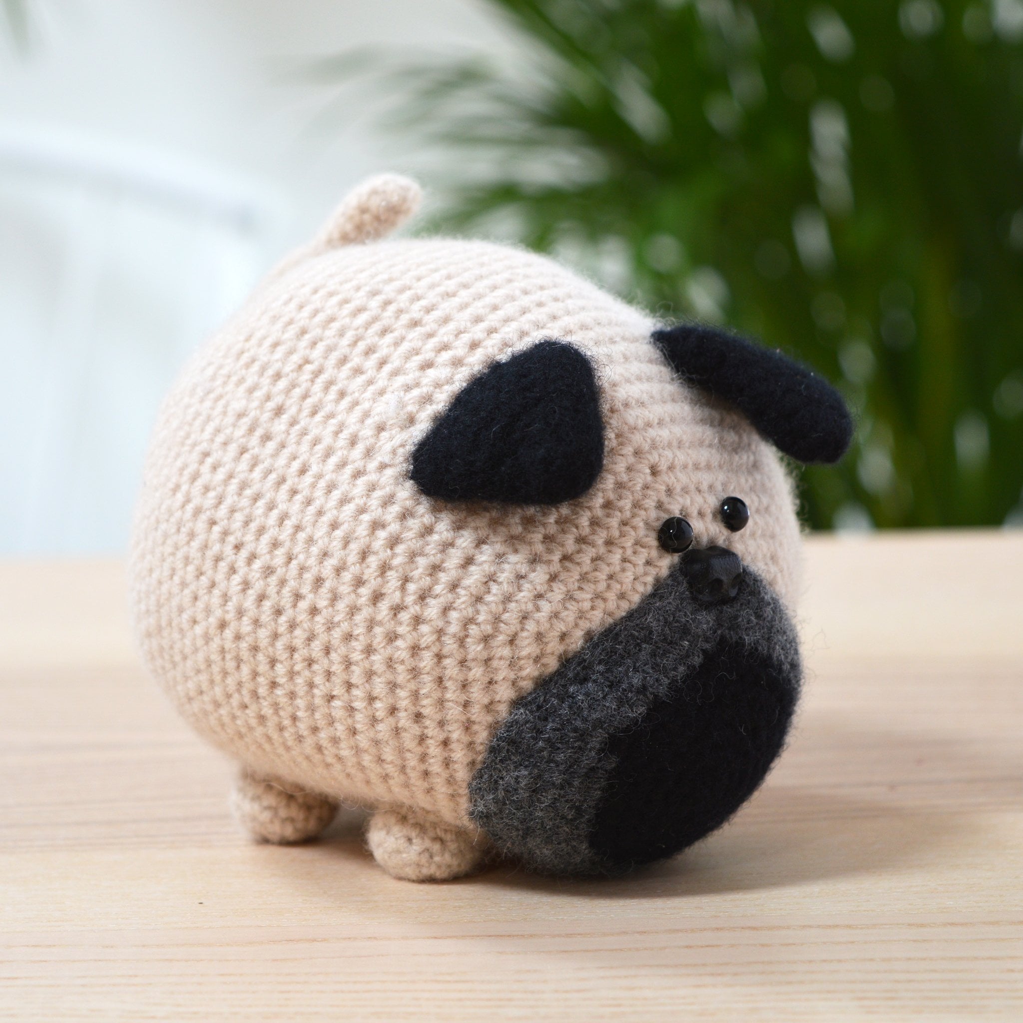 pug crochet kit, amigurumi pug dog