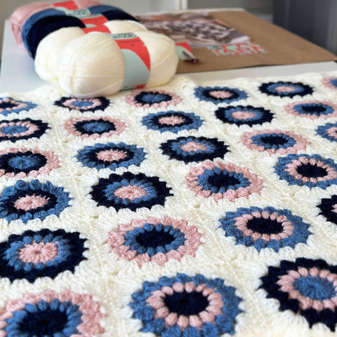 Flower Burst Blanket Crochet Kit