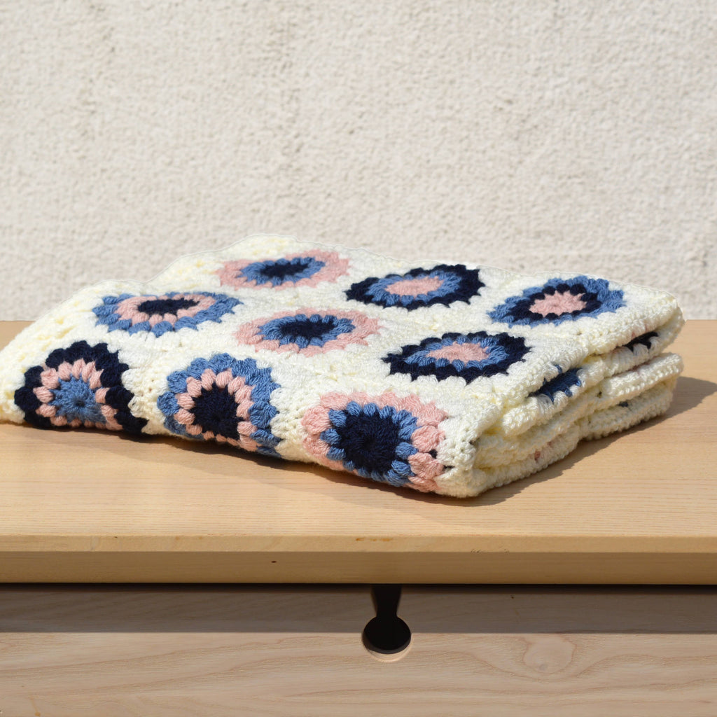 Flower Burst Blanket Crochet Kit