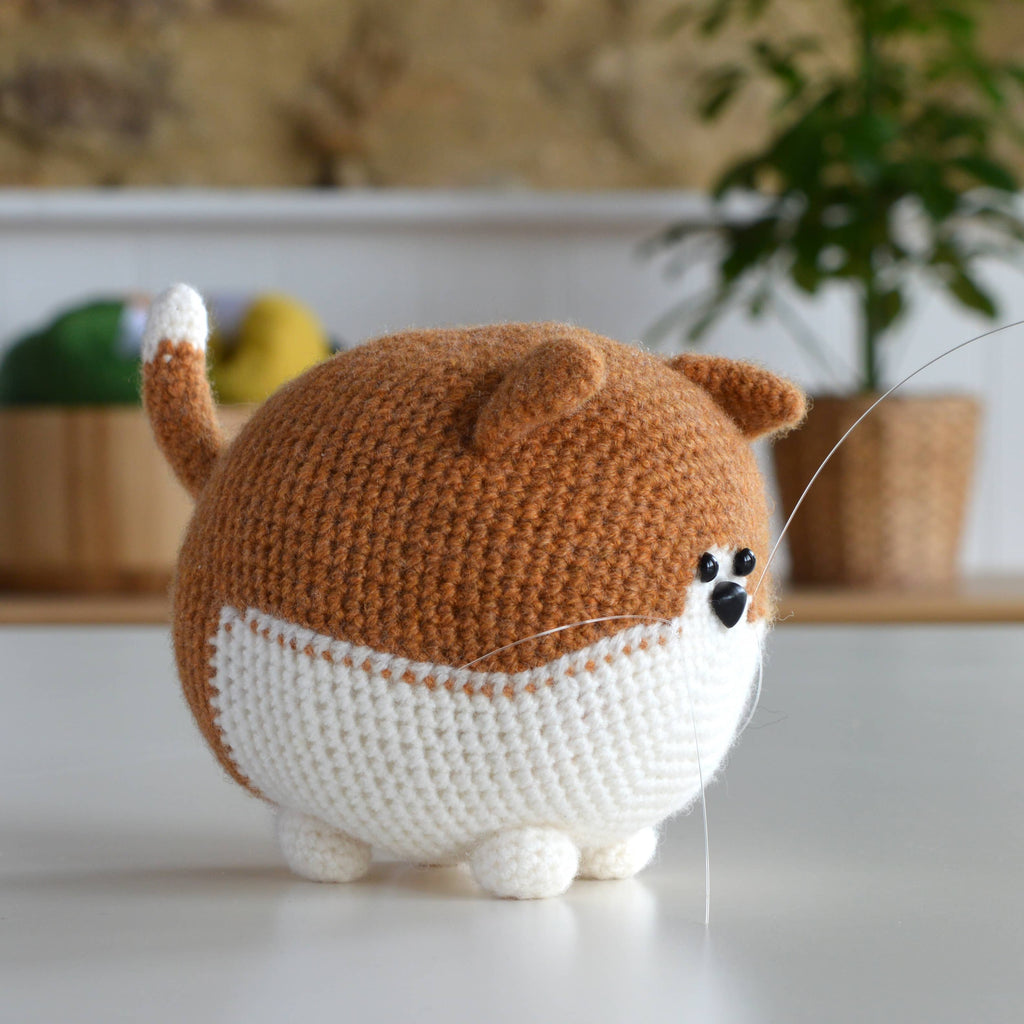 Yarnplaza Cuddly Toy Cat Crochet Kit 