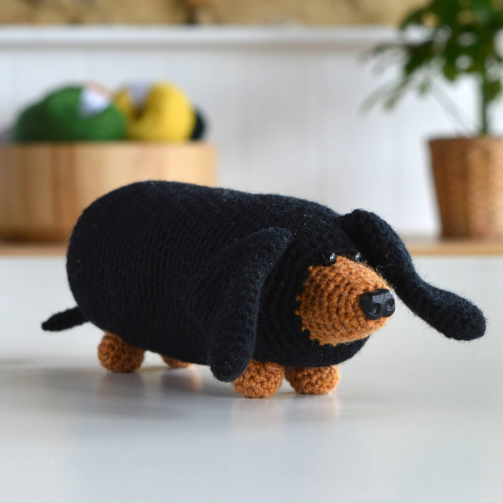 Sausage Dog Crochet Kit